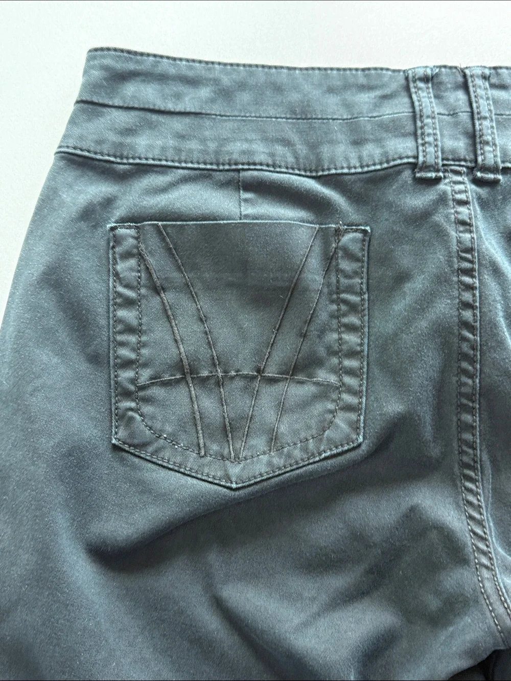Kut from the Kloth Black Mid Rise Straight Leg Raw Hem Stretch Jeans Size 10
